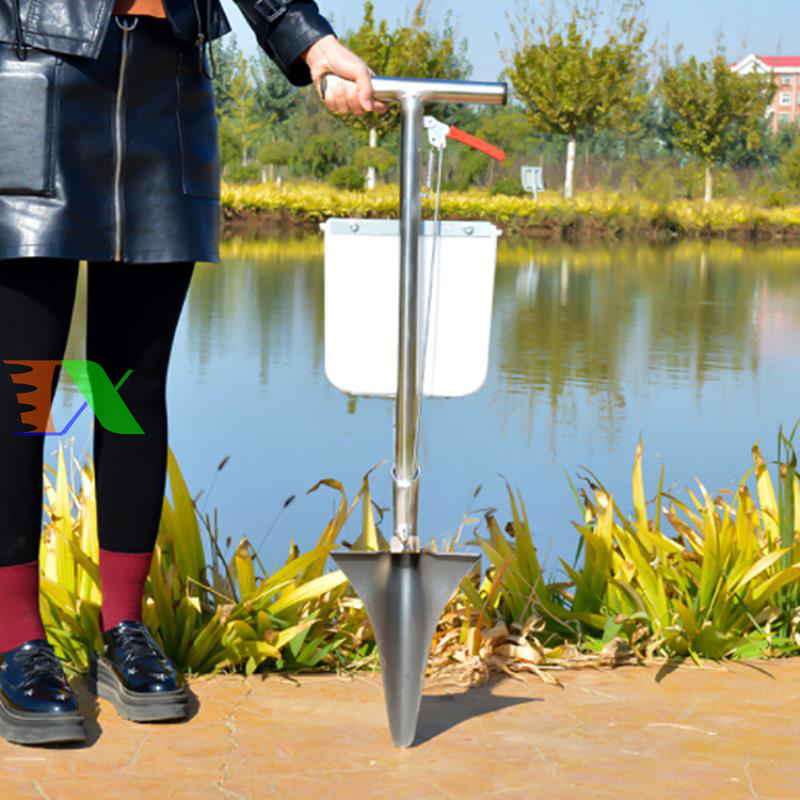 Xẻng bón phân liền thùng